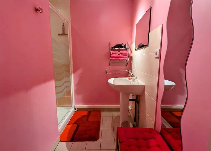 Bed & Breakfast Coquelicot Au Calme, Nature Et Authenticite Du 18eme Avec Petit Dejeuner Inclus - Fr-1-589-702 *